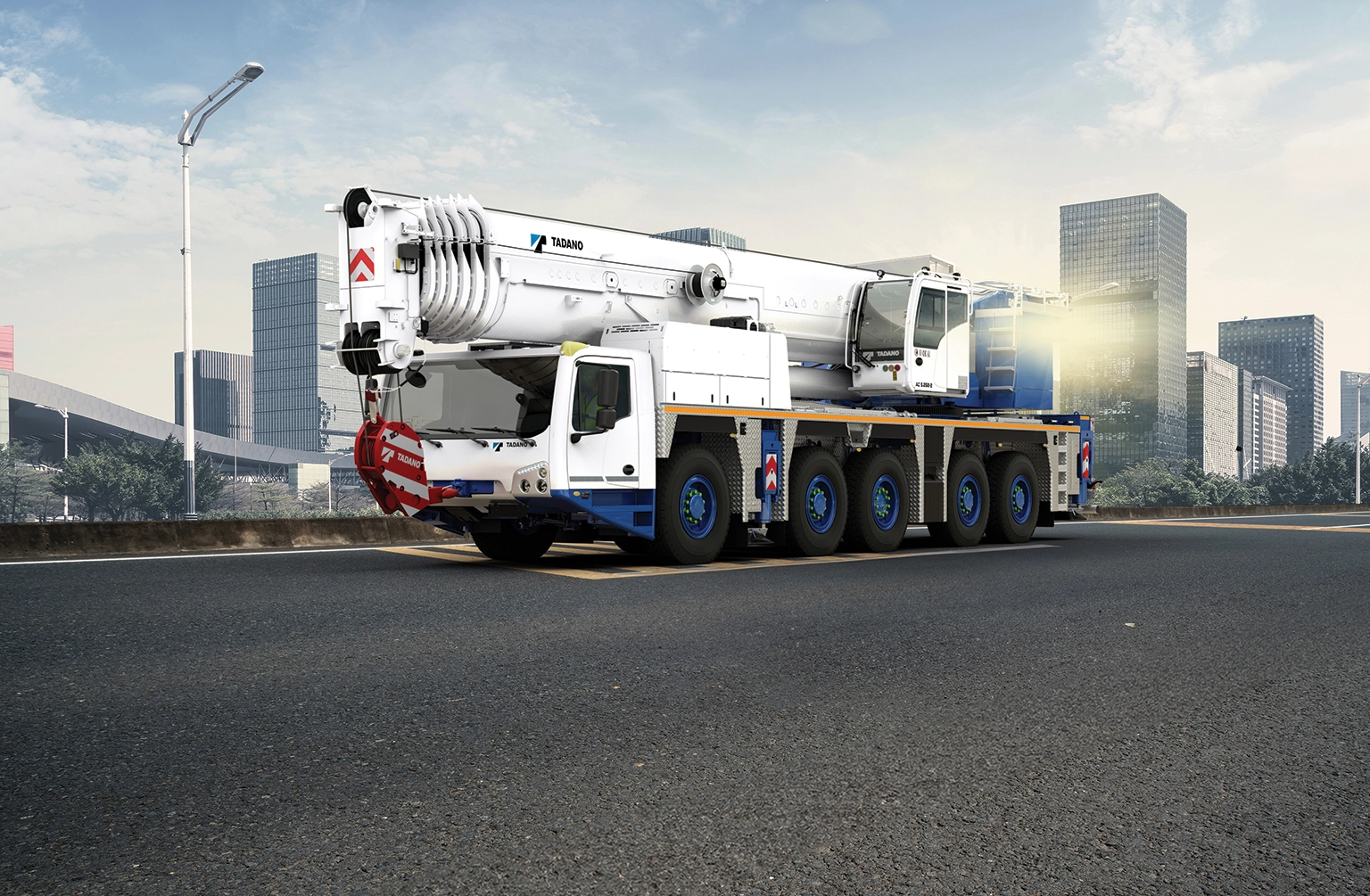 Mobile Cranes: Precision Lifters