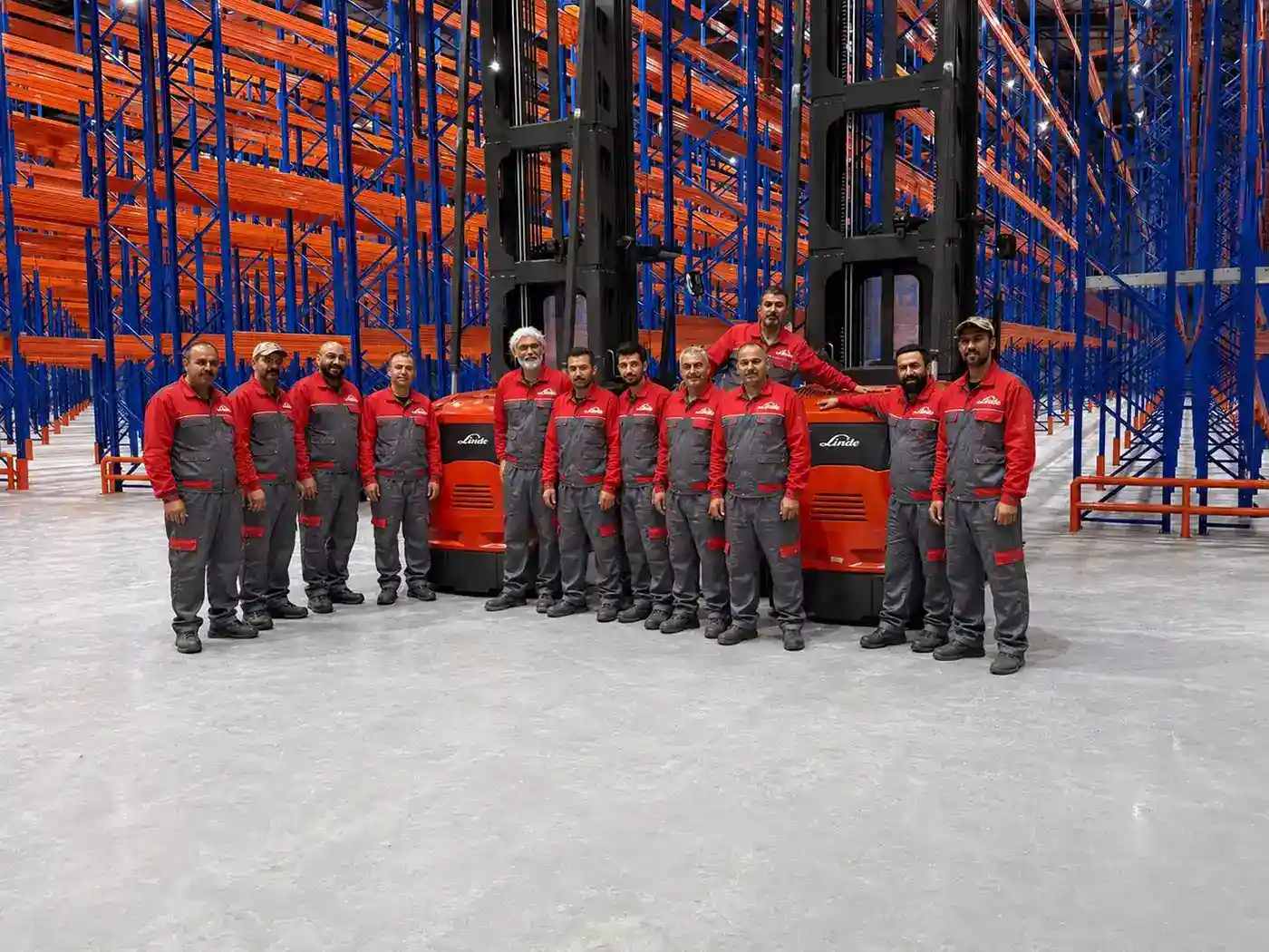 Al-Ghodwa Commissions Linde VNA Trucks In Iraq