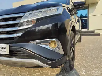 2019-toyota-range-rover-vogue-se-373599-17822643