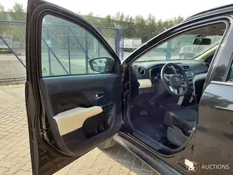 2019-toyota-range-rover-vogue-se-373599-17822658