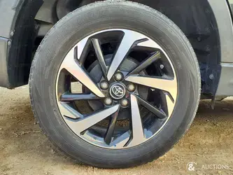 2019-toyota-range-rover-vogue-se-373599-17822682